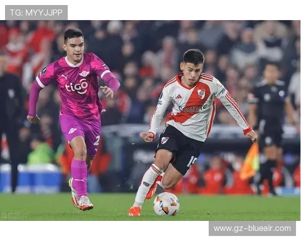 维埃里力挺米兰双雄共建新球场称守旧思维只会阻碍球队发展 维埃里力挺米兰双雄共建新球场称守旧思维只会阻碍球队发展