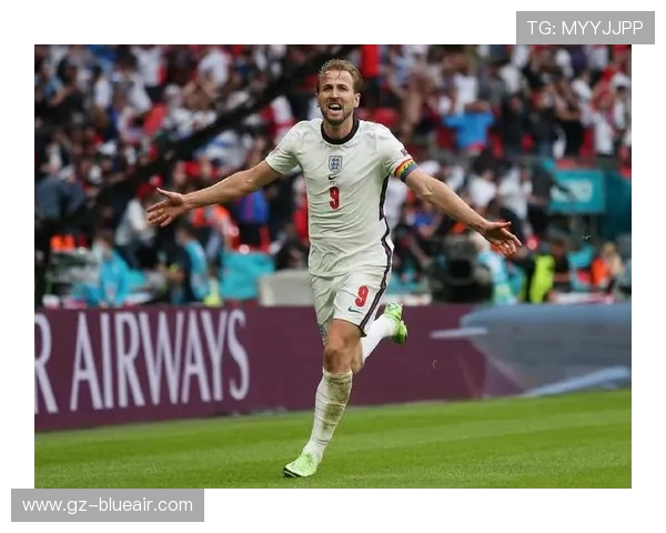 鲁尼赞凯恩为英格兰历史最佳九号位 称其有机会必进球 鲁尼赞凯恩为英格兰历史最佳九号位 称其有机会必进球